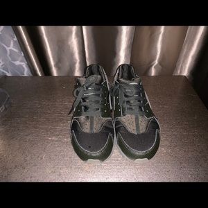 huaraches Green sneakers